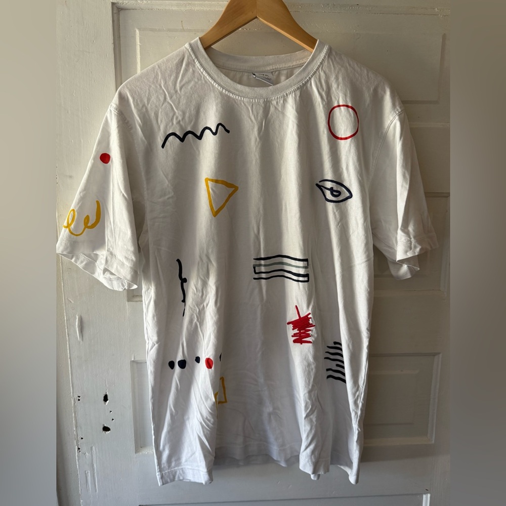 Zara White Tee with Abstract Multicolor Graphics